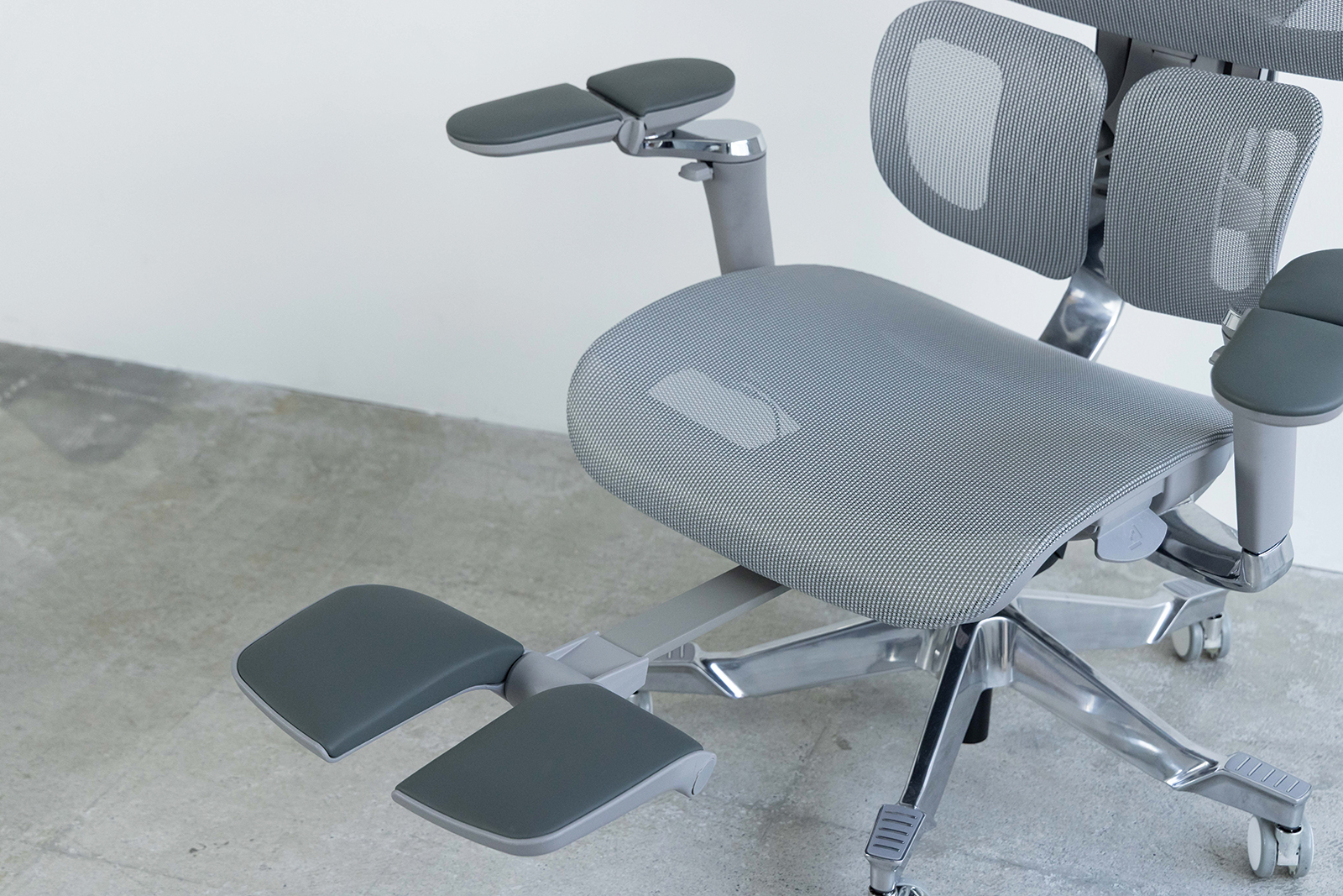 フットレスト収納式